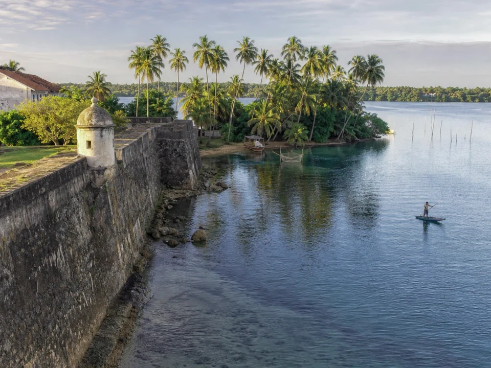 Dutch Fort & Colonial Layers