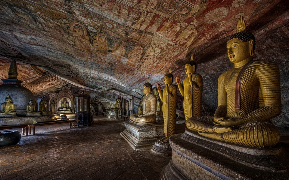 Dambulla Cave Temple Visit