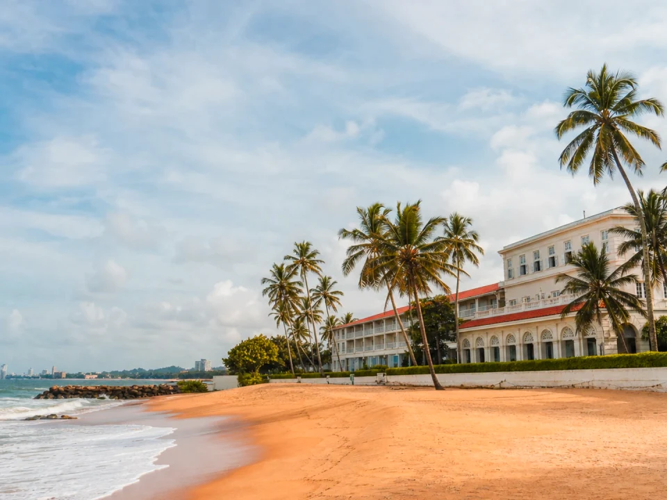 Colombo's Classic Beach Suburb